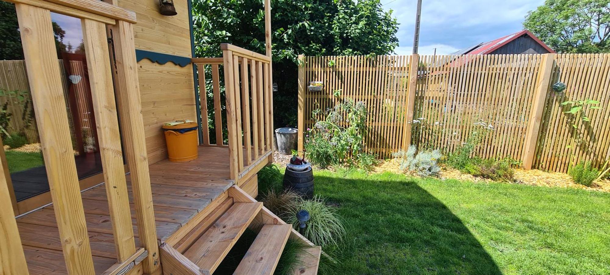 Roulotte A La Ferme Buissonniere Villa La Lande-de-Louge Exterior foto